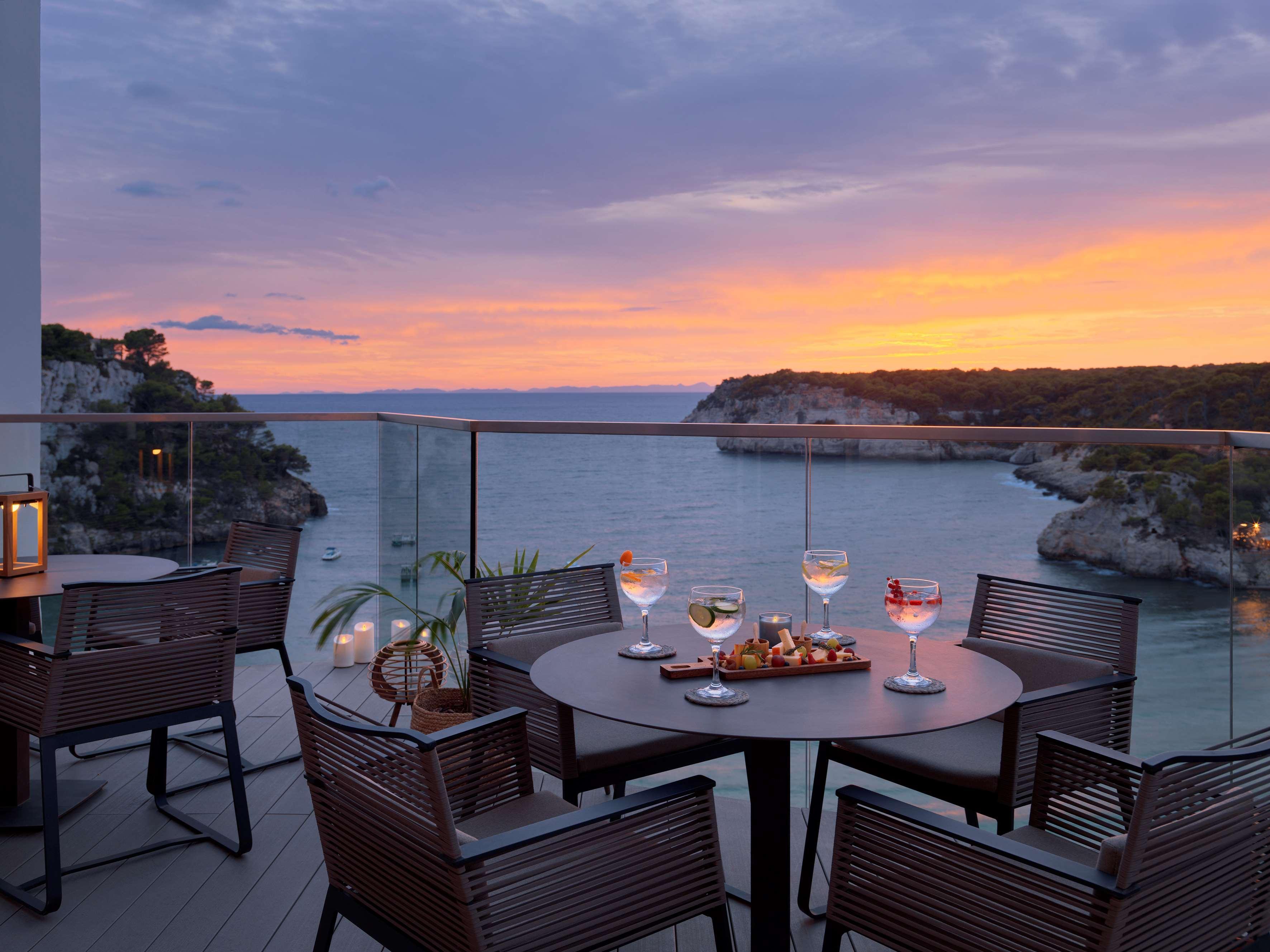 Hotel Meliá Cala Galdana Esterno foto Sunset at the hotel