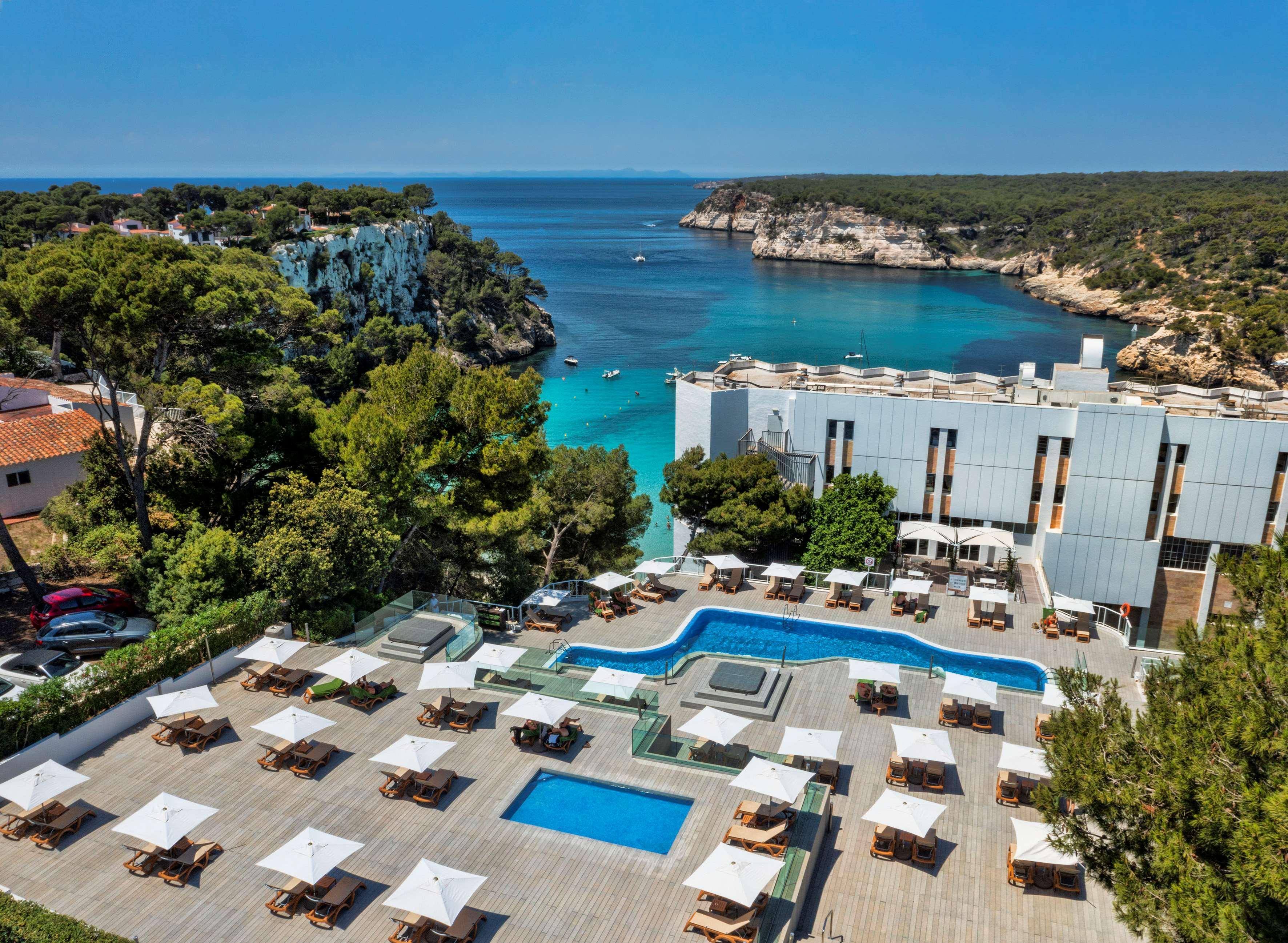 Hotel Meliá Cala Galdana Esterno foto Aerial view of the hotel