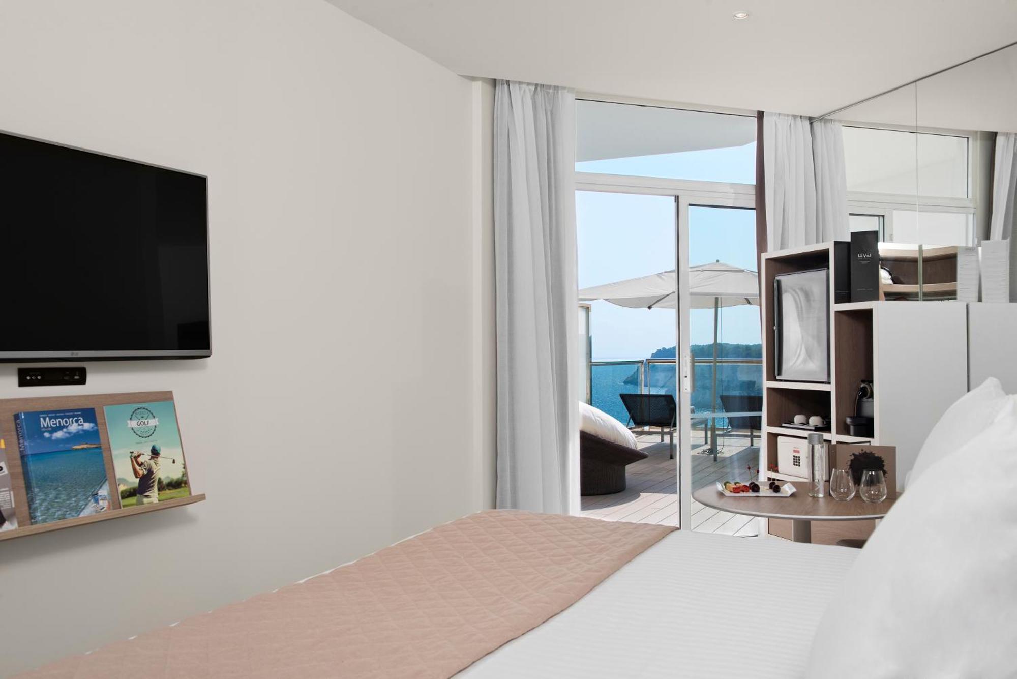 Hotel Meliá Cala Galdana Esterno foto